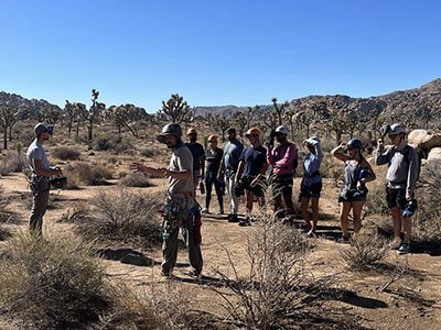 big-group-rock-climbing